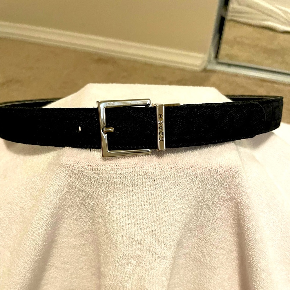Womens Small C Signature Coach Belt